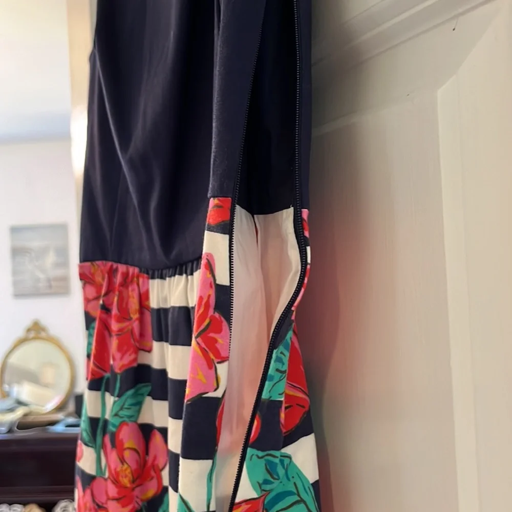 Vineyard Vines dress - Picture 4 of 7